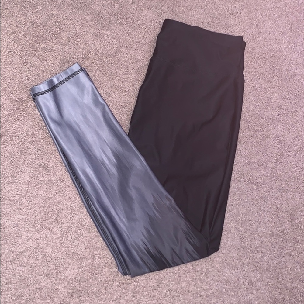 Black workout leggings